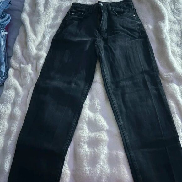Jean noir - Picture 1 of 3